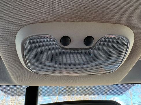 Used 2011 Jeep Liberty Sport image 33