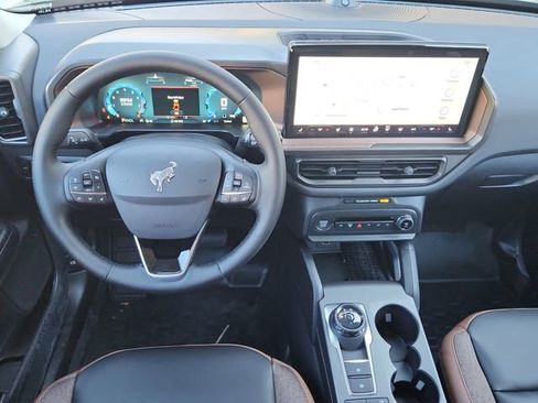 New 2025 Ford Bronco Sport Outer Banks w/ Sasquatch Outer Banks Package AWD/4WD image 11
