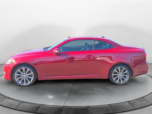 Used 2014 Lexus IS 250C image 2
