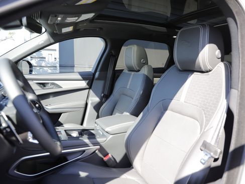 New 2026 Jaguar F-PACE R-Dynamic S AWD/4WD image 16