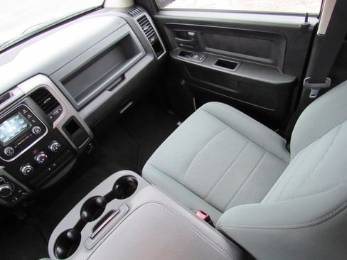 Used 2015 RAM 1500 Express image 35