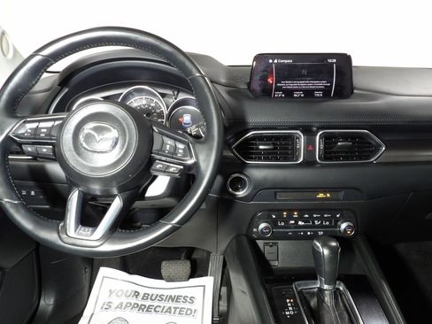 Used 2020 MAZDA CX-5 Touring FWD image 13
