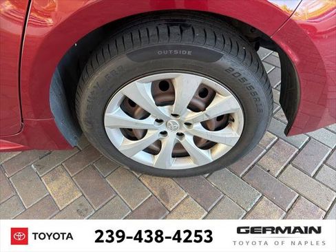 Certified 2022 Toyota Corolla LE image 11