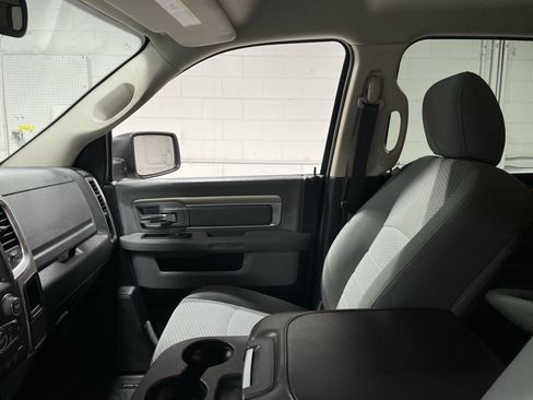 Used 2018 RAM 2500 SLT AWD/4WD image 13