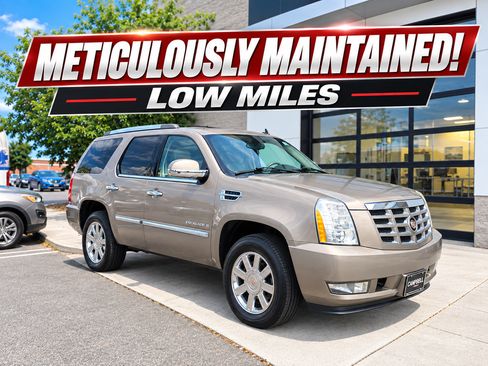 Used 2007 Cadillac Escalade AWD w/ Information Package image 1