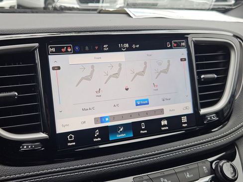 New 2026 Chrysler Pacifica Select image 30