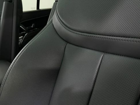 Used 2024 Land Rover Range Rover SE image 18