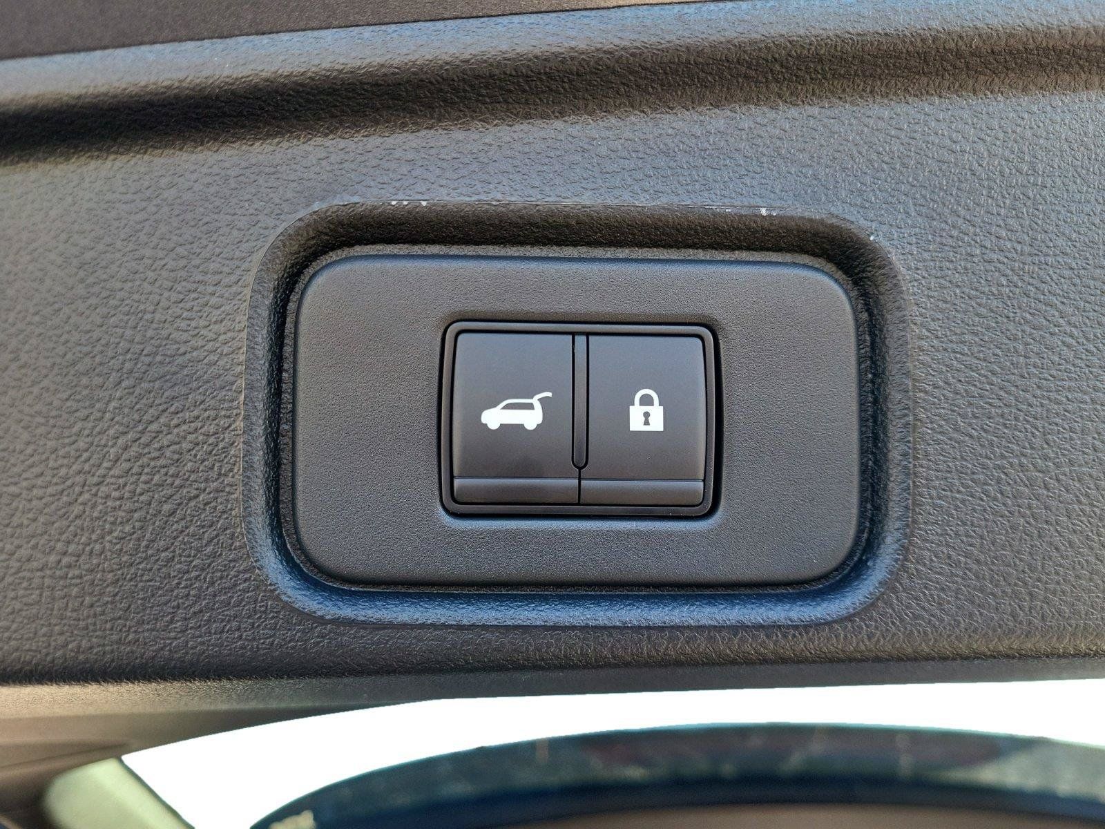 Used 2026 Nissan Pathfinder SV AWD/4WD image 23