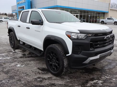 Used 2026 Chevrolet Colorado Trail Boss image 2