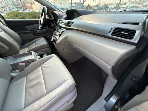 Used 2013 Honda Odyssey Touring image 42