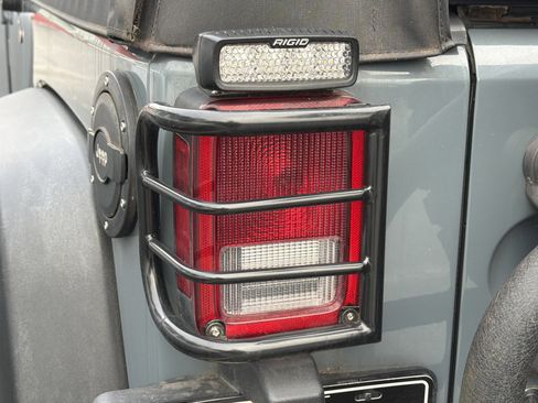 Used 2015 Jeep Wrangler Sport image 7