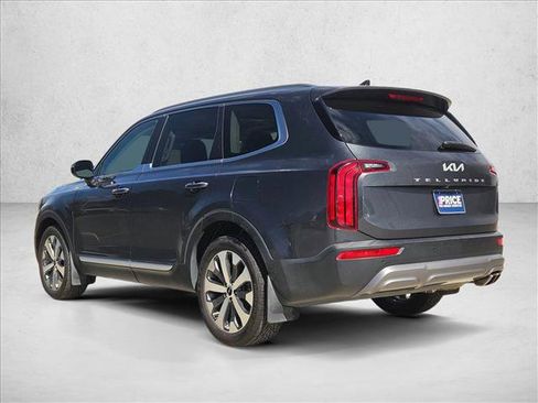 Used 2022 Kia Telluride S FWD image 8