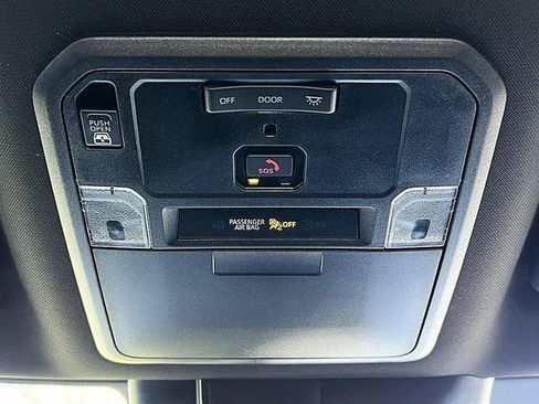 Used 2025 Toyota Tundra SR5 AWD/4WD image 33