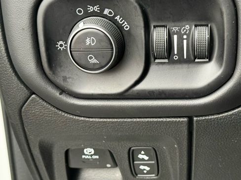 Used 2025 RAM 1500 Limited image 21