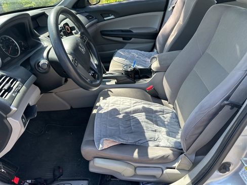 Used 2012 Honda Accord LX image 7