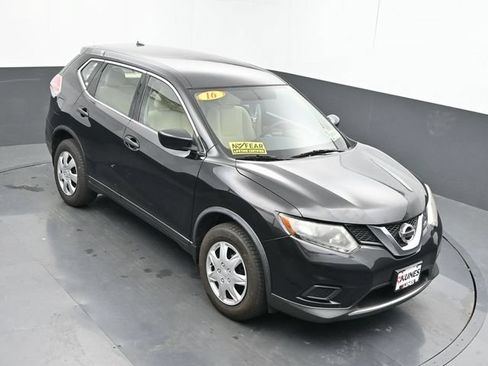 Used 2016 Nissan Rogue S AWD/4WD image 32