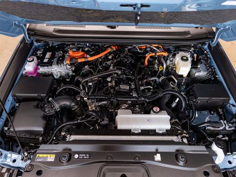 Used 2025 Toyota Land Cruiser w/ Premium Package image 31