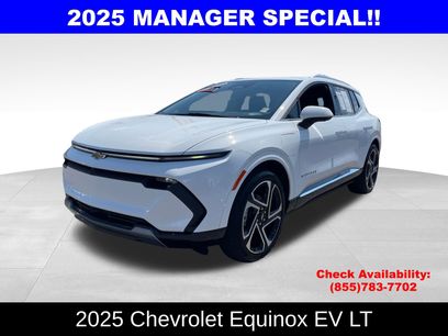 Used 2025 Chevrolet Equinox EV LT w/ Convenience Package II