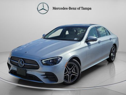 Used 2022 Mercedes-Benz E 350 4MATIC Sedan image 1