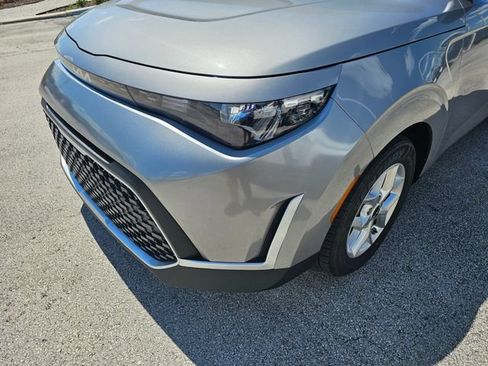 Used 2024 Kia Soul LX w/ Option Group 015 FWD image 13