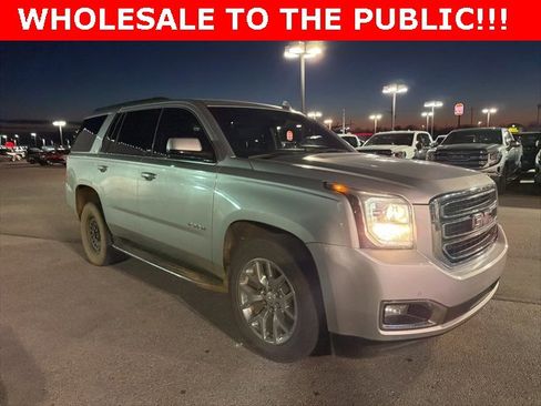 Used 2017 GMC Yukon SLT image 1
