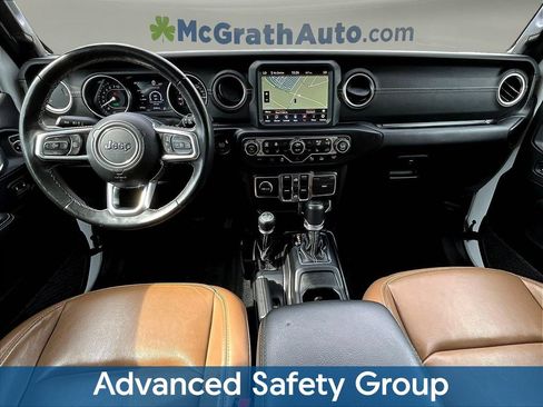 Used 2022 Jeep Wrangler Unlimited Sahara w/ Dual Top Group AWD/4WD image 10