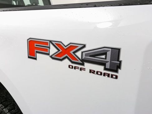 Used 2024 Ford F250 XL w/ XL Chrome Package image 8