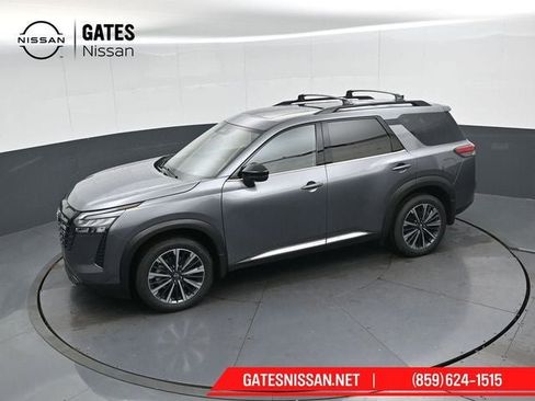 New 2026 Nissan Pathfinder Platinum image 58