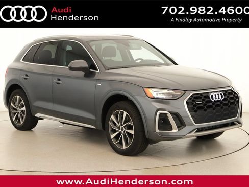 Used 2023 Audi Q5 2.0T Premium w/ Convenience Package AWD/4WD image 1