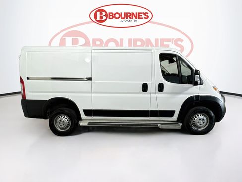 Used 2025 RAM ProMaster 2500 w/ U-Haul Equipment Group FWD image 9