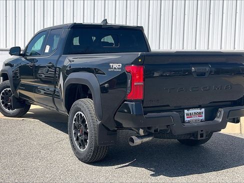 New 2026 Toyota Tacoma TRD Off-Road image 3