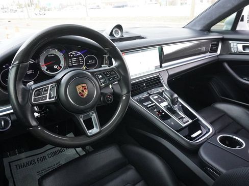 Used 2019 Porsche Panamera Turbo image 33