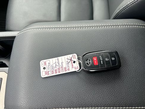 Used 2024 Toyota Land Cruiser image 32