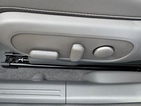 New 2025 Hyundai Ioniq 5 SEL image 19