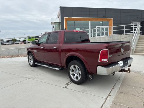 Used 2017 RAM 1500 Laramie w/ Convenience Group AWD/4WD image 3