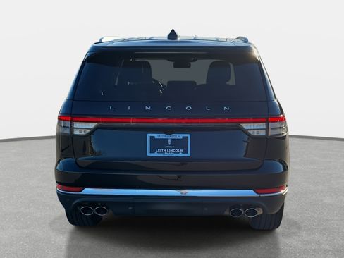 Certified 2025 Lincoln Aviator AWD w/ Equipment Group 101A image 6