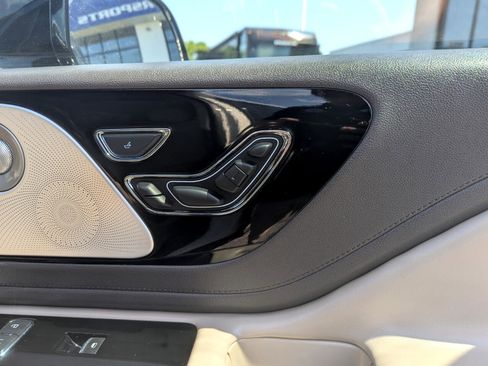 Used 2020 Lincoln Aviator Reserve w/ Equipment Group 202A image 35