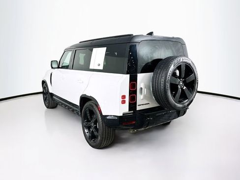 Used 2024 Land Rover Defender 110 X-Dynamic SE image 7