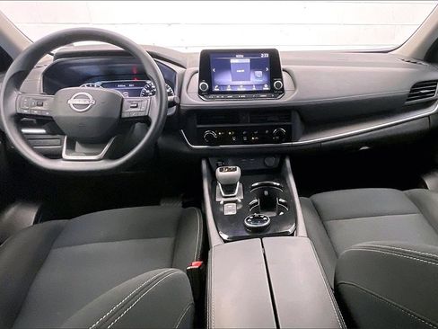 Certified 2025 Nissan Rogue S image 14