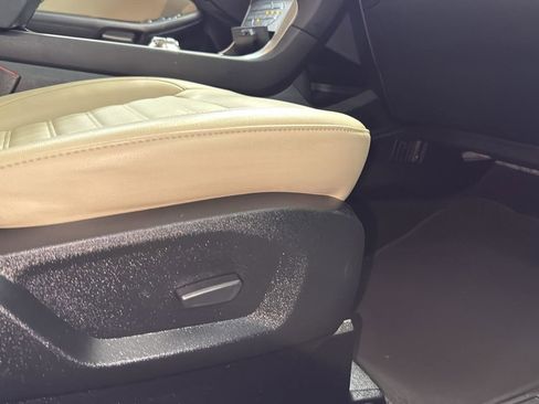 Used 2020 Ford Edge SEL w/ Convenience Package image 25