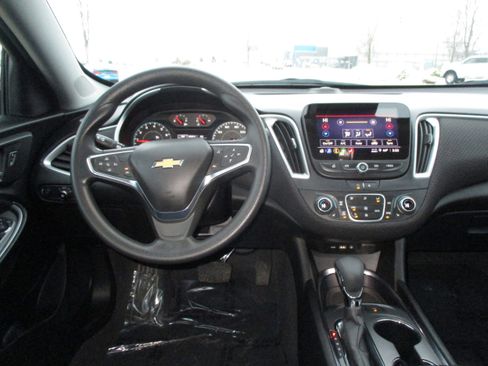Used 2024 Chevrolet Malibu LT image 14