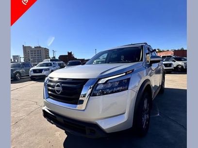 Certified 2024 Nissan Pathfinder SV w/ SV Premium Package