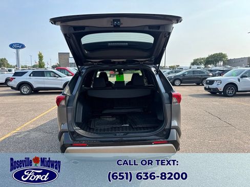 Used 2023 Toyota RAV4 SE AWD/4WD image 39