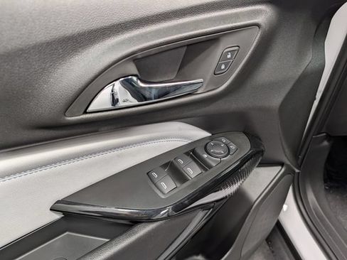 New 2026 Chevrolet Trax LT w/ LT Convenience Package FWD image 15
