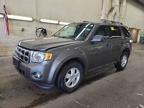 Used 2012 Ford Escape XLT FWD image 1