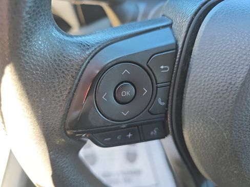 Used 2021 Toyota RAV4 XLE image 22