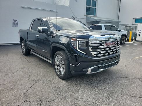 Used 2026 GMC Sierra 1500 Denali AWD/4WD image 3