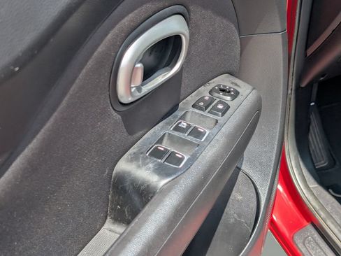 Used 2019 Kia Soul FWD image 15