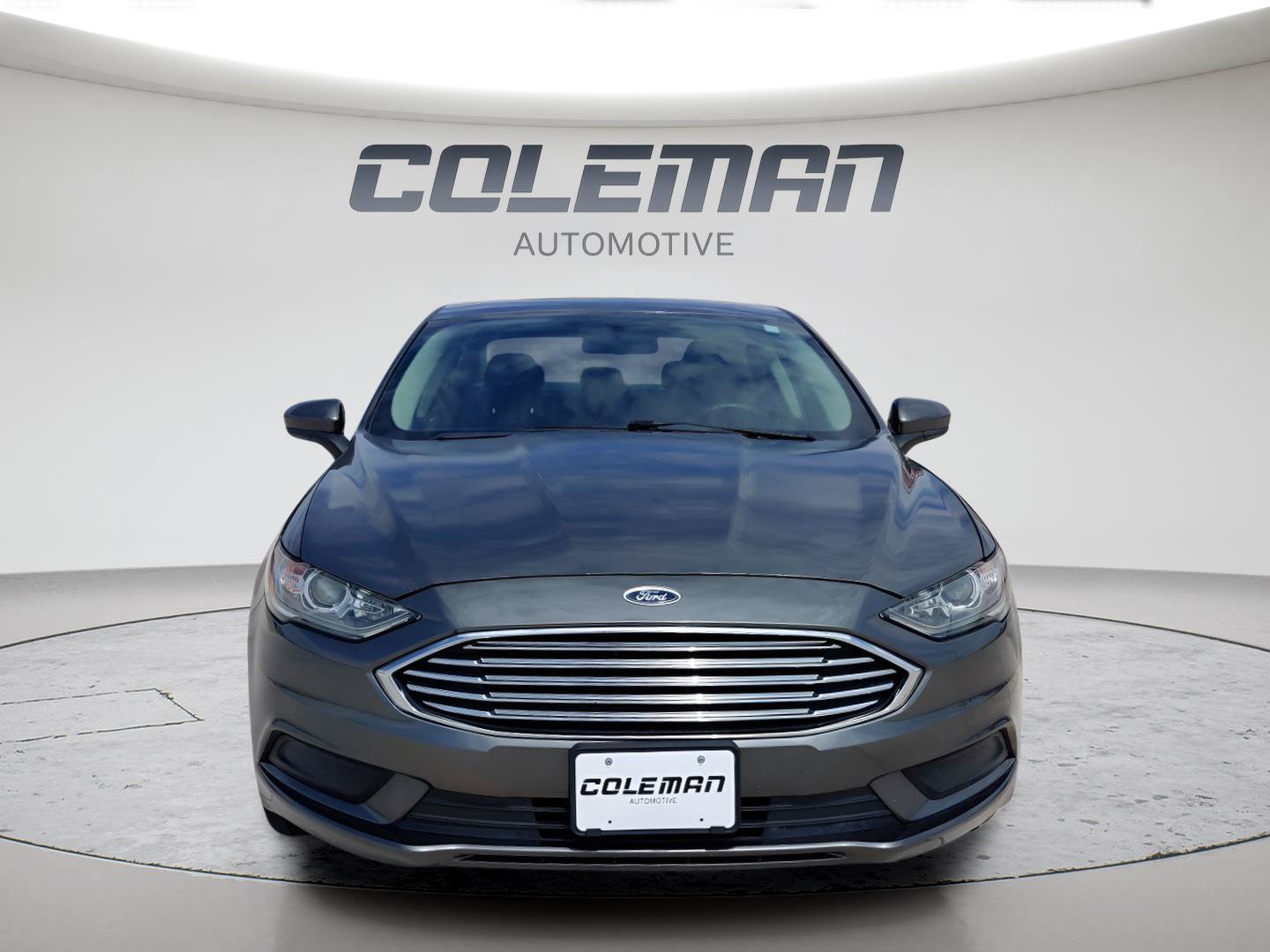 Used 2018 Ford Fusion SE w/ Fusion SE Technology Package FWD image 8