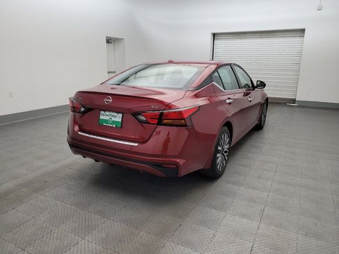 Used 2023 Nissan Altima 2.5 SV FWD image 9